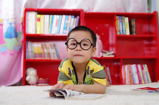 Read To Me Program Builds Home Libraries for Families